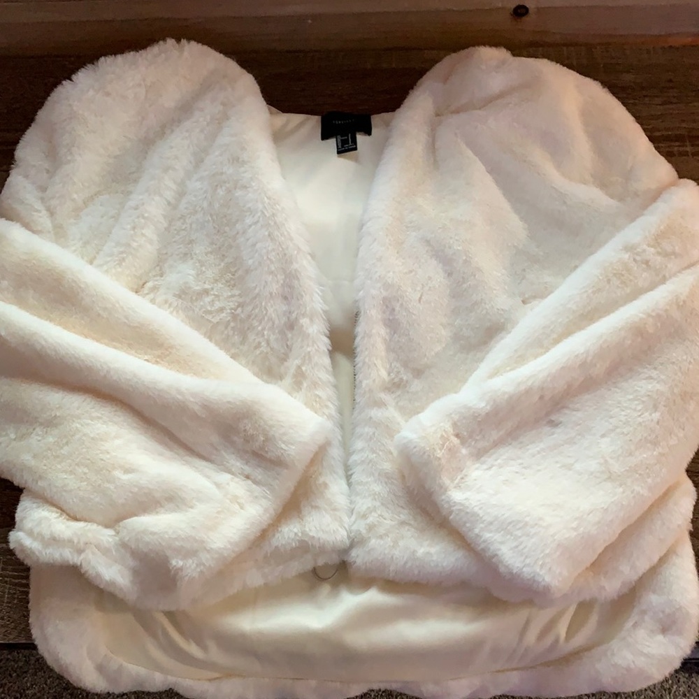 Forever 21 faux fur zip up hoodie